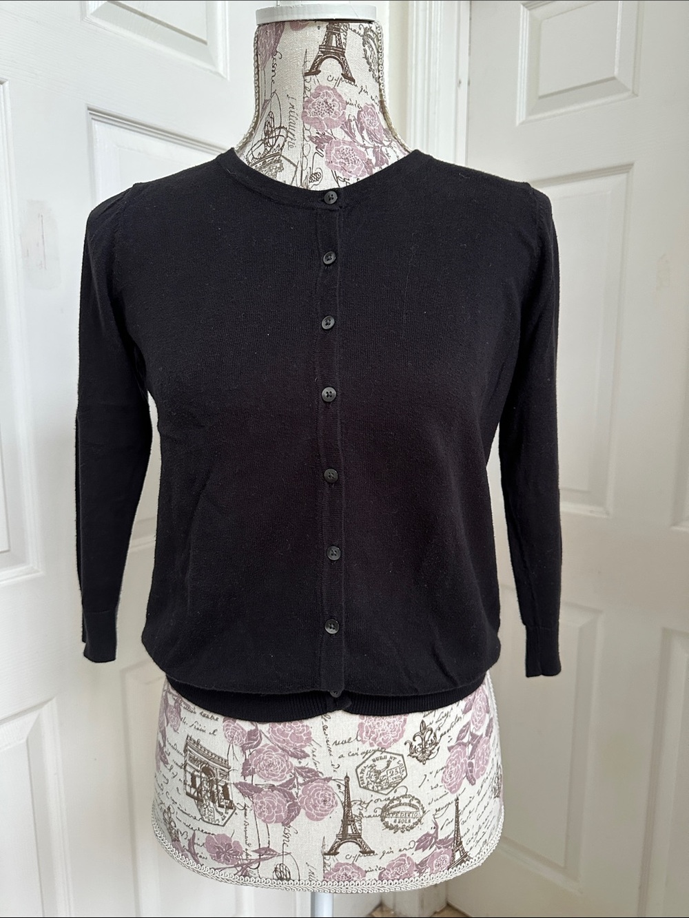 Old Navy Women’s Black Button-Up Cardigan 3/4 Sleeves  100% Cotton in Size S/P
